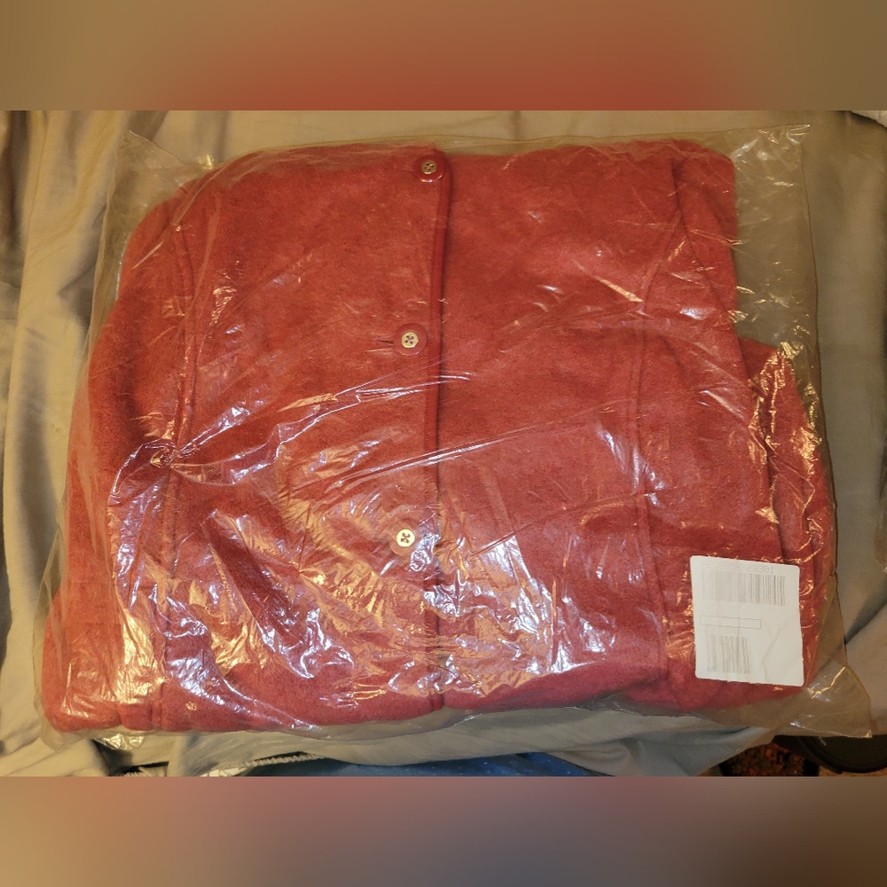 NWT Denim & Company fleece button up jacket with hood. Rust color size 3X